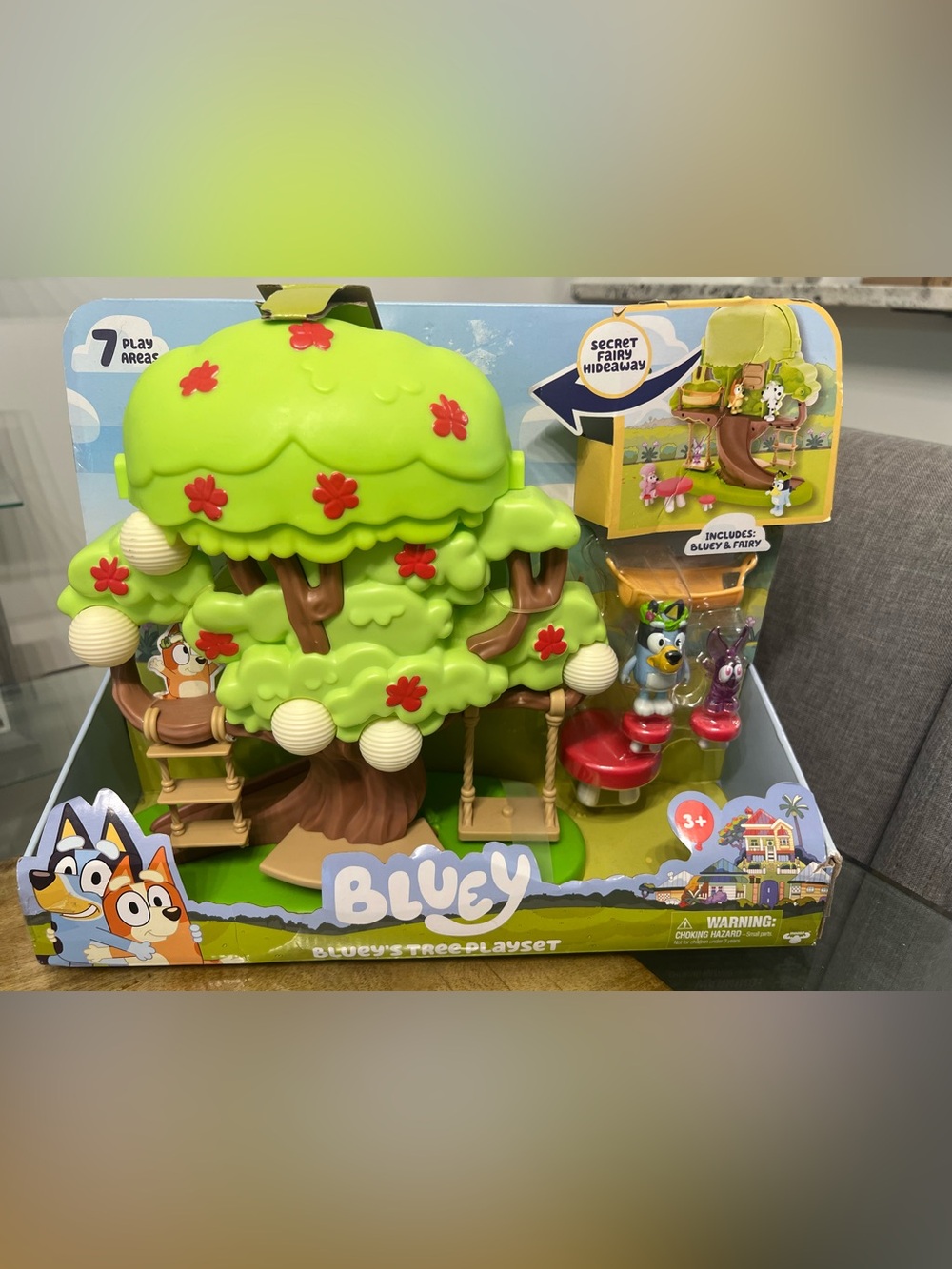 Bluey Tree Playset Includes Bluey & Figures
